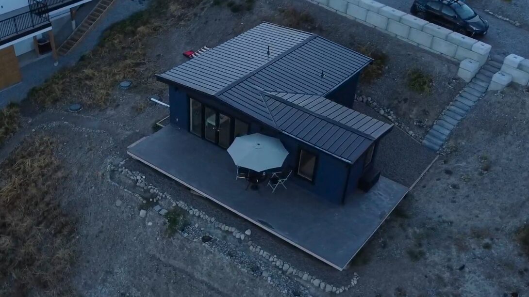 Single story prefabricated modular home